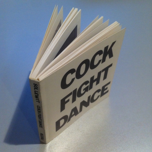 Künstlerbuch | artists' book: Sol LeWitt, Cock Fight Dance, 1980 (Foto: Marlene Obermayer)